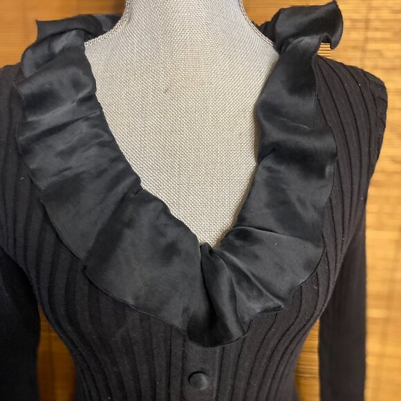 Vintage INC Black 100% Silk Ruffled Sweater Size XL EUC - Picture 2 of 4